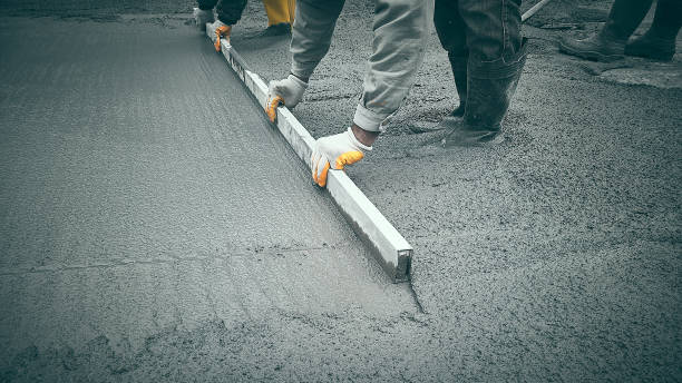 Best Concrete Sidewalk Installation  in Lucasville, OH